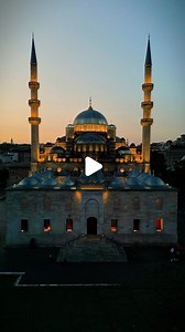 Yasir Gündüz | Istanbul Drone Artist on Instagram: "Eminönü Yeni Camii #eminönü #yenicami #istanbul #islam #drone #dji #fatih #payitaht #islamic #mosque #dronephotography"