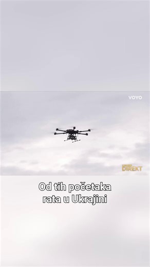 Od početka rata u Ukrajini najviše snimki s fronta dolazi od dronova. Obje strane stalno razvijaju tehnologiju, ali obrambenih sustava je manje, pa je teže obuzdati veće napade. RTL Direkt gledajte od ponedjeljka do četvrtka u 22:30 na RTL-u, a ako ste propustili emisiju gledajte na VOYO Hrvatska! #voyohr #dronovi #ukrajina #rusija #rtldirekt | RTL Direkt