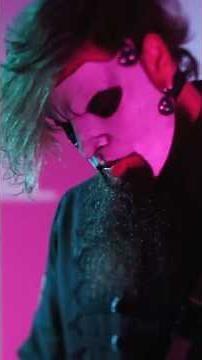 A home like yours is upside down. #slipknot
