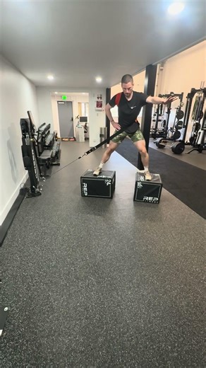 3D Curtsy Step Down + Lateral Push Off