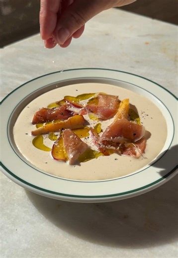 ¿De qué sopa fría eres tú? Ajoblanco, salmorejo o gazpacho. Receta completa para hacer este ajoblanco en paulasapron.com con cantidades, consejos y paso a paso :). #ajoblanco #recetasfaciles #aprendecontiktok