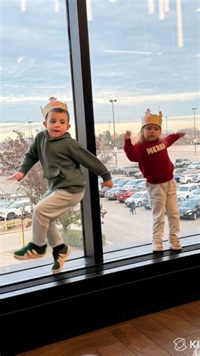 Dancing kids 😂 #shorts #kids #dance #funny #viral