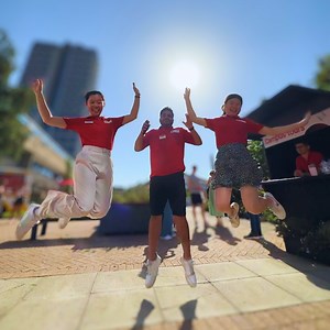 Save the date! UCAS Extra opens on Wed 28 February - this is the perfect route for anyone who wants to apply to more universities or if another one has caught your eye. Yes, you can still apply to become one of our #CitizensOfChange at the University of Leicester! 👏 💻 https://le.ac.uk/study/undergraduates/how-to-apply #UCASExtra | #UniApplication | #UCASApplication | University of Leicester