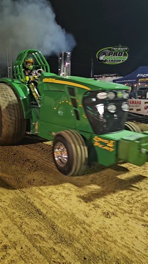 87K views · 1.4K reactions | "Loud and Heavy" Pro Stock Tracto heading tot he track at The Pullers Championship - #ProPulling #PoweredByScience #JohnDeere #Turbo | Pro Pulling League | Facebook