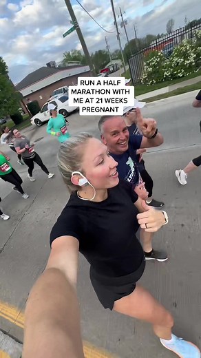 Come run my FIRST ever half marathon at 21 weeks pregnant. What an amazing experience… My body is incredible 😭 #pregnant #pregnancytiktok #pregnancy