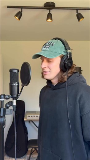 365 reactions · 26 shares | this song breaks my heart everytime  @labrinth #labrinth #jealous #cover #quebec #canada | Félix Lemelin | Facebook