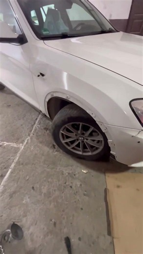BMW X3 front wing and bumper corner repair