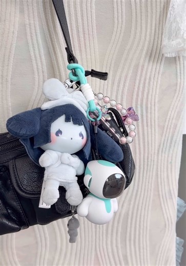 Meet Eiliko, My Adorable Robot Companion!