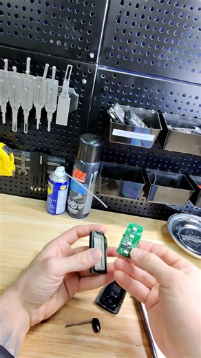 POV: Turning a blank into a Toyota smart key in under 30 seconds 🔑⚡Programmed, synced, ready to go.