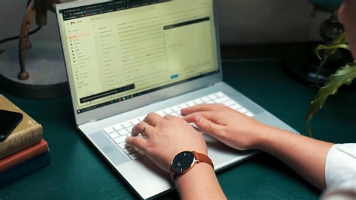 Canon CanoScan LiDE90 Review: Fast Color Scanner by Canon