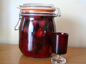 Liqueur de cerises à l'eau de vie : la recette facile