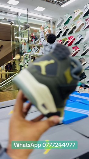 #sneakers #shoesx #srilanka #foryou #viralvideo #colombo #CapCut