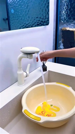 Is this your favorite spaceship-shaped faucet#MultifunctionalFaucet #SplashProofFaucet
