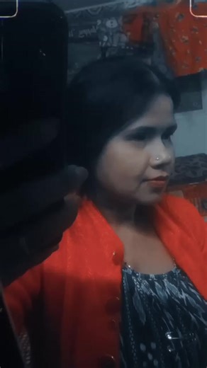 Shakuntala_Official on Instagram: "Usne gaa kar filmi gana#plz support me 😭😭😭😭😭"