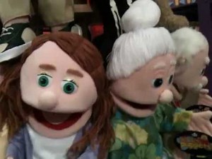 NY Toy Fair 2013 - Silly Puppets booth tour