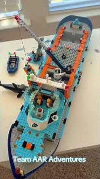 The COOLEST LEGO Exploration Ship Ever🤖🚢