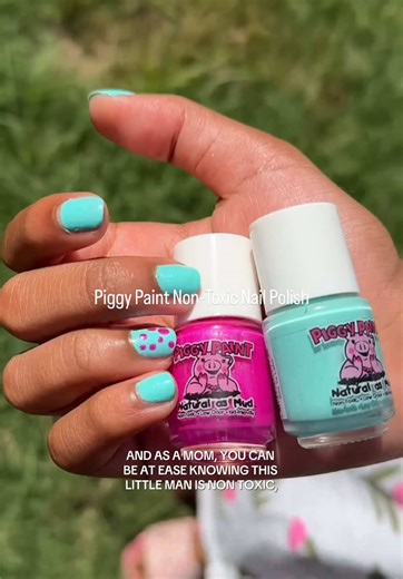 Piggy Paint at-home mani = the perfect little self-care moment ✨💅 No harsh smells, no yucky chemicals — just cute colors and happy nails 💖✨ #piggypaint #athomenails #kids #mommyandme #nontoxic @Candace