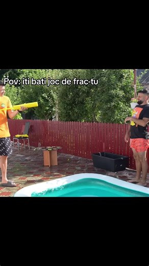 Bogdan IBM si Danu se împusca cu apa #bogdanibmfamily #bogdanibm #danu #danuvlogs #fyp #foryou #fy @Bogdan IBMFamily @Danu Vlog’s