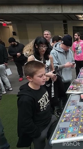 At least the card sold that day 😫 #tradeup #pokemon #pokemonchannel #pokemoncards #vendorpov