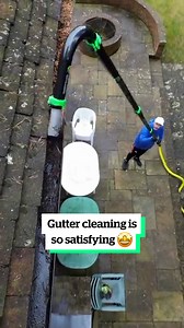 724K views · 1.2K reactions | Cleaning gutters has never been more satisfying 朗 | VT | Facebook