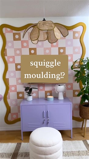 just diy’ing some subtle squiggle moulding, nothing too crazy 😌🤪 #renterfriendly #diy #diyproject #apartmenthacks #roommakeover