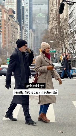 NYC is back in action 🎬Jeffrey Dean Morgan & Lauren Cohan filming The Walking Dead in New York City