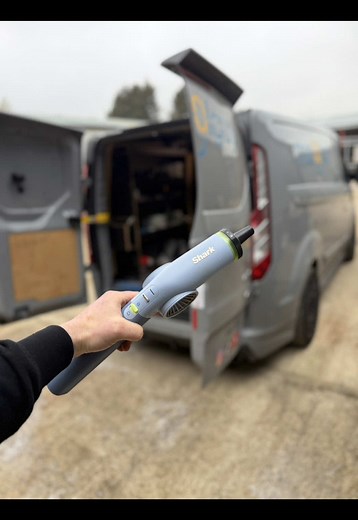 Shark BlastBoss: Powerful Indoor & Outdoor Air Blaster