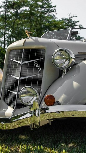 Just shots of old beautiful cars that still know how to steal the spotlight. Pure charm good vibes and a little hit of nostalgia every time you look at them. #ClassicCars #RetroRides #CarCulture #VintageVibes #AutoLegends #OldSchoolCool #CarLovers #TimelessStyle | RelaxVibeHobby | Facebook