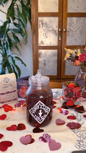 PART 3: Making Tea Using Tea Concentrate - The Piper Process Series 🫖💕 Making tea has never been simpler with Tea Concentrate! In the last episode I walked you through how to make Tea Concentrate using a Piper Press and today I’ll show you how to use Tea Concentrate! The possibilities are endless. Make tea hot, iced frothed, fizzy all in an instant! In the next episode “Making Specialty Drinks with Tea Concentrate” I’ll show you just that. Stay tuned. Follow along on this Piper Process journey