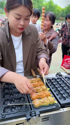Talented chef's street food recipe 🥢 #satisfyingvideo