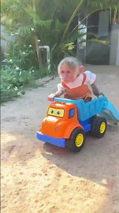 So cute! Baby monkey Moon’s funniest suitcase trip 🐒💼🤣 #Shorts