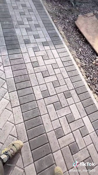 Laying Paving Stones: Step-by-Step Construction Process