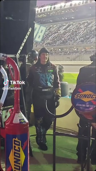 The countdown is on! #Daytona #NASCAR #FuelWoman #WomenInMotorsports #OverTheWall #teamwork #girlpower #letsdothis #craftsmantruckseries #XfinitySeries #ARCA