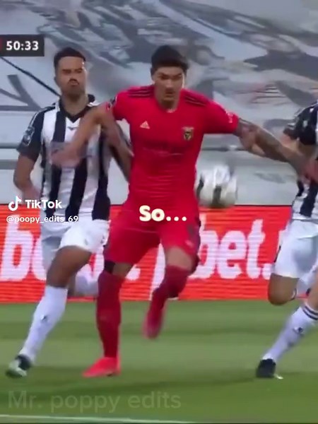 Darwin Núñez Flop Compilation: Heartfelt Moments