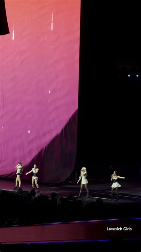 BLACKPINK Fancam | Lovesick Girls | Singapore Day 1 #BLACKPINK #LOVESICKGIRLS by #iPhone 17 Pro