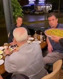 5.5K views · 36 reactions | MHK talimatında "Maçın gözlemcisi covid testi yaptırmadığı için maç öncesinde ve sonrasında hakemlerle birlikte olamaz." ifadesi yer almakta. Antep'te gözlemci Yunus Yıldırım ile ziyafet çeken Fırat Aydınus'a yaptırımınız olacak mı? #ŞikeciTFFİstifa | Haberlobi.com | Facebook