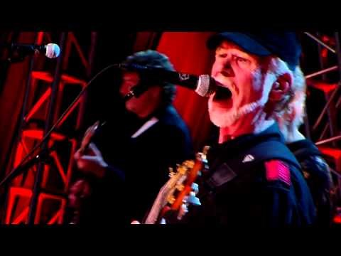 Bachman & Turner - Not Fragile (Live at The Roseland Ballroom)