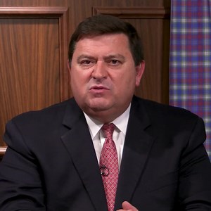 The first White House guidebook was published in 1962 as a collaboration between First Lady Jacqueline Kennedy, the new White House Historical Association, and the National Geographic Society. In this episode of The White House 1600 Sessions, we hear a fond remembrance from the Hon. Condoleezza Rice about a family trip she made to the White House and what the guide meant to her, and revisit a conversation between White House Historical Association President Stewart McLaurin and National Geograph
