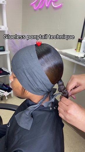 Glueless Ponytail Technique for Sleek Styles