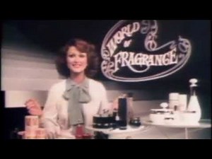 Avon Christmas Collection Value 1974 - Version 2