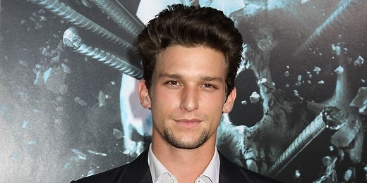 Who is Daren Kagasoff? Bio: Married, Net Worth, Tattoos, Sister, Single