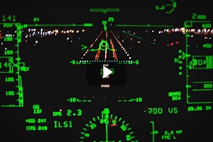Watch A 737 Land Through A First-Person HUD View