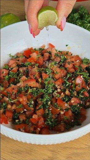 Tomaten-Salsa 🍅 einfach & schnell ❤️#salsa #tomato #salad #freshfood #grillen #healthyfood #food