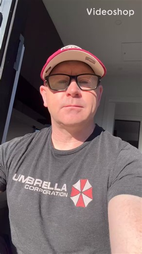 Here’s a quick run down on how we attack a Thors Hammer ( Beef Shin ). #itsthehosafway #howthewarmpeopleeat #hosaf #thorshammer | Adam Lambert