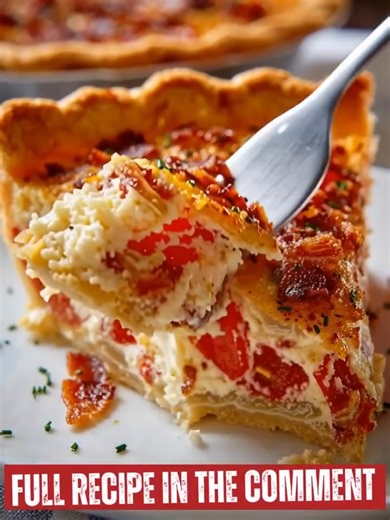 48K views · 273 reactions | Bacon Onion Tomato Pie Ingredients : 1 deep-dish pie crust (store-bought or homemade), pre-baked 6–8 slices thick-cut bacon, cooked and crumbled 1 large yellow onion, thinly sliced 2 medium tomatoes, thinly sliced 1½ cups shredded mozzarella cheese Recipe in First Coʍmеոτ  Enjoy ❤️ | Tastefull Recipes | Facebook