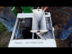 Black powder puck crushing machine