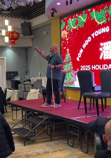 Performing a little magic @ Pon’s Association Banquet 🤟please like, follow & share: @misdirectionsmagic #misdirectionsmagicshop #pon #ponfamily #ponfamilyassociation #chinese