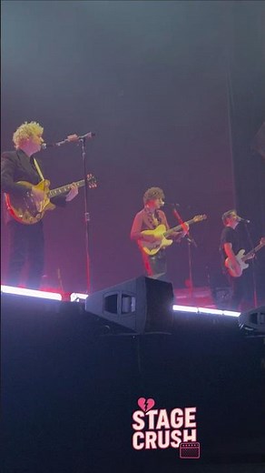 The Kooks - Naïve live at AFAS Amsterdam 2026 #thekooks #LiveMusic #Concert #Shorts #indierock