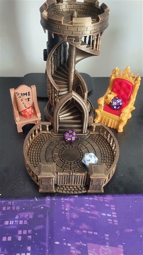 Advantage = high number. Disadvantage = lowest number. #dnd #dice #diceagainstice #Sunday