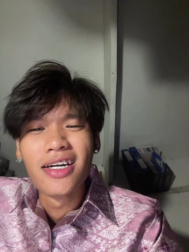Cute heart and tongue emoticons meaning ♥️😝
